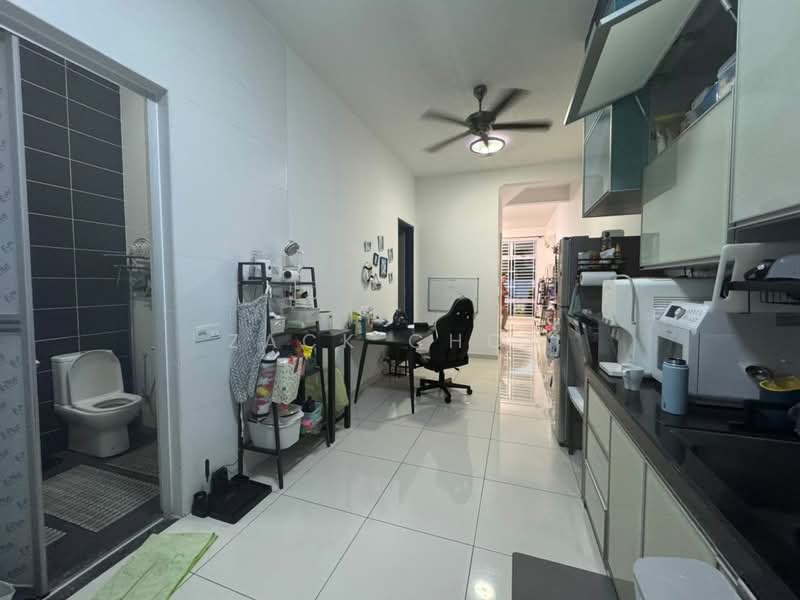 Rumah Teres 2 Tingkat untuk Dijual di Taman Eco Cascadia (Tebrau) - Zack Chow - Bathroom - PropertyGuru.com.my