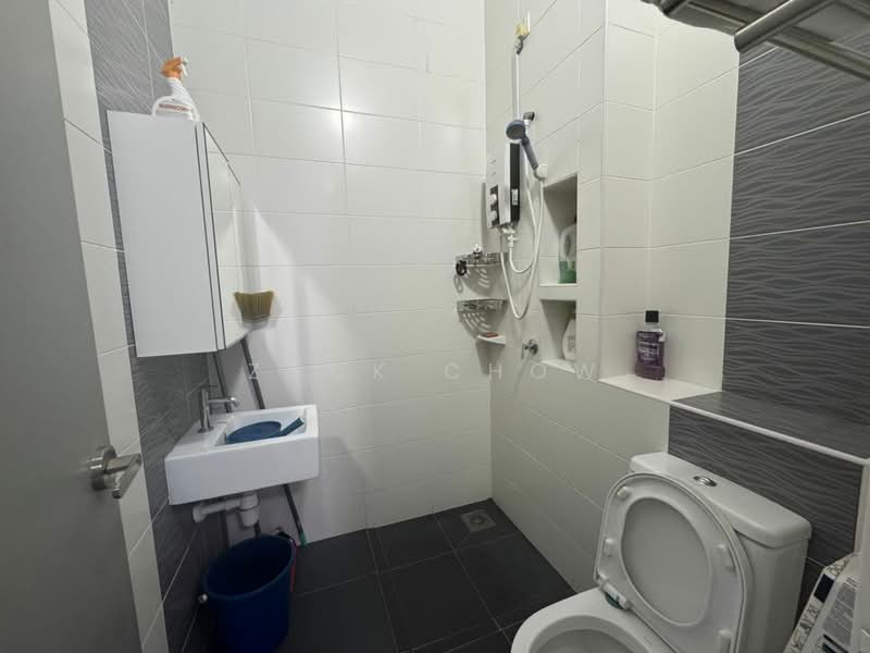 Rumah Teres 2 Tingkat untuk Dijual di Taman Eco Cascadia (Tebrau) - Zack Chow - Bathroom - PropertyGuru.com.my