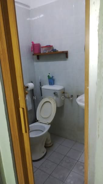 2-storey Terraced House for Sale in Taman Sri Rampai (Wangsa Maju) - Jane Fong - Bathroom - PropertyGuru.com.my
