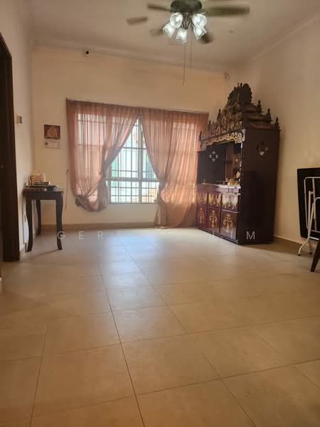 Link Bungalow for Sale in Taman Tasik Prima (Puchong) - Gerrard Lim - Living Room - PropertyGuru.com.my