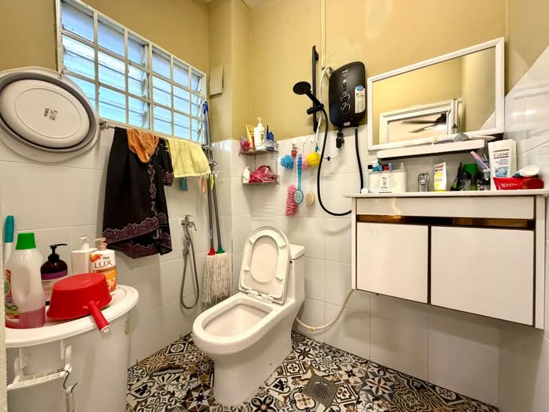Terraced House for Sale in Taman Sri Aman (Cheras) - Janice Lau - Bathroom - PropertyGuru.com.my