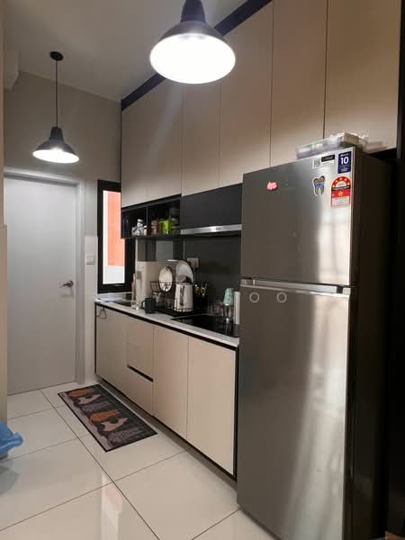 Servis Apartment untuk Disewa di The Amber Residence @ TwentyFive.7 - Elyn Soo - Kitchen - PropertyGuru.com.my