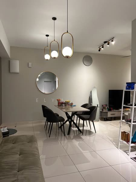 Servis Apartment untuk Disewa di The Amber Residence @ TwentyFive.7 - Elyn Soo - Living Room - PropertyGuru.com.my