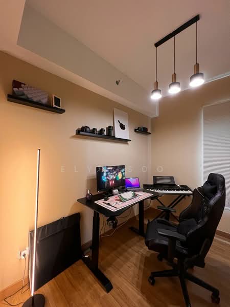 Servis Apartment untuk Disewa di The Amber Residence @ TwentyFive.7 - Elyn Soo - Study - PropertyGuru.com.my