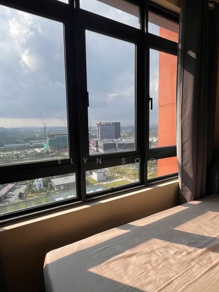 Servis Apartment untuk Disewa di The Amber Residence @ TwentyFive.7 - Elyn Soo - View - PropertyGuru.com.my
