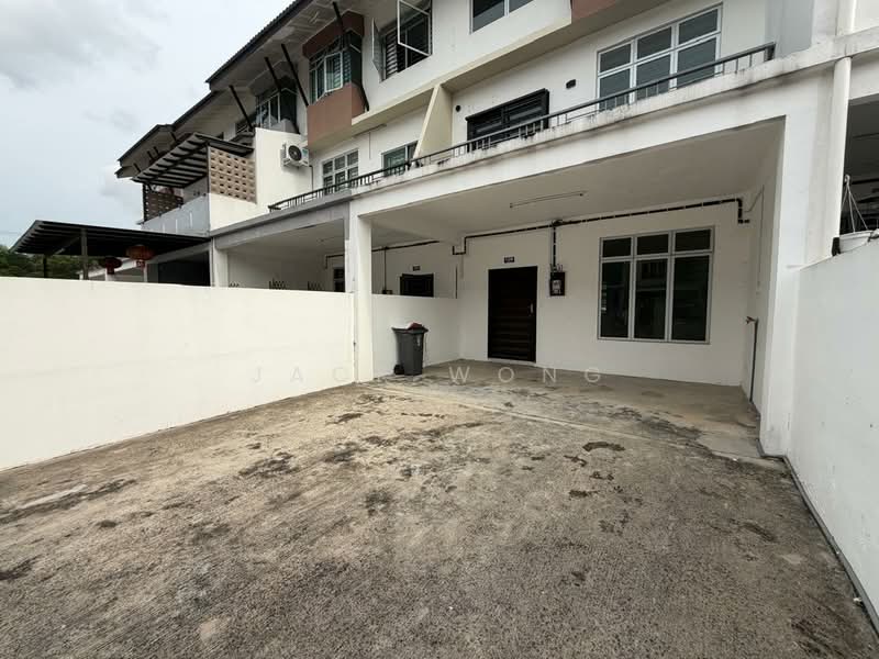 Rumah Teres 2.5 Tingkat untuk Disewa di Senai (Johor) - Jack Wong - Exterior - PropertyGuru.com.my