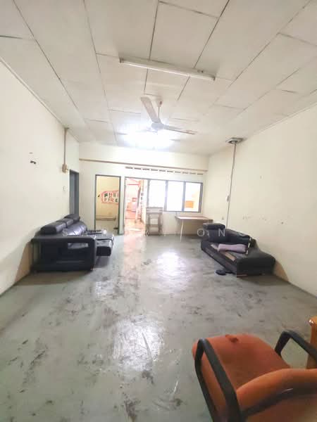 Kedai untuk Dijual di Kawasan Perindustrian Tampoi (Johor Bahru) - Sandry Ong - Living Room - PropertyGuru.com.my