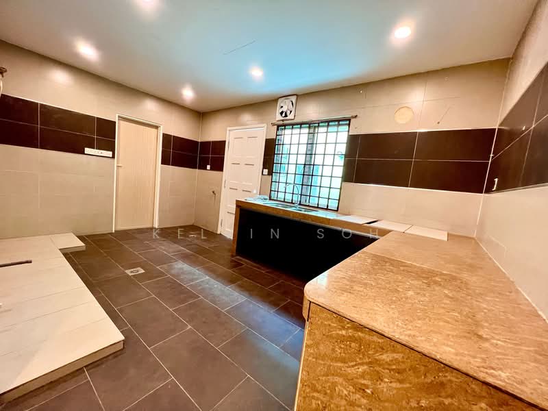 Rumah Teres 2 Tingkat untuk Dijual di Diamond City (Semenyih) - Kelvin Soh - Kitchen - PropertyGuru.com.my