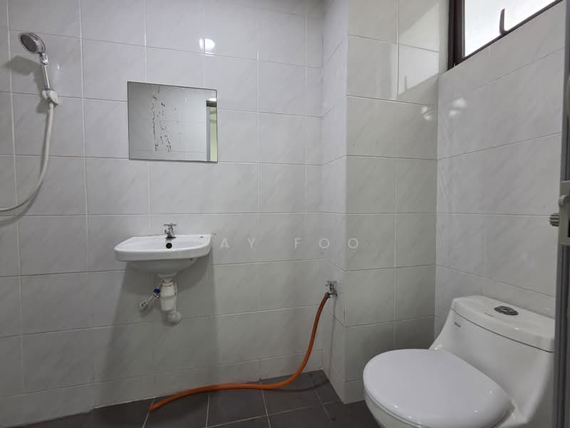 Pangsapuri untuk Disewa di Camellia Residences - Ray Foo - Bathroom - PropertyGuru.com.my