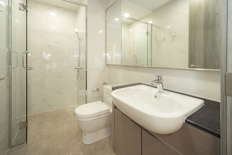 Servis Apartment untuk Disewa di Agile Bukit Bintang - Ivan Wan - Bathroom - PropertyGuru.com.my