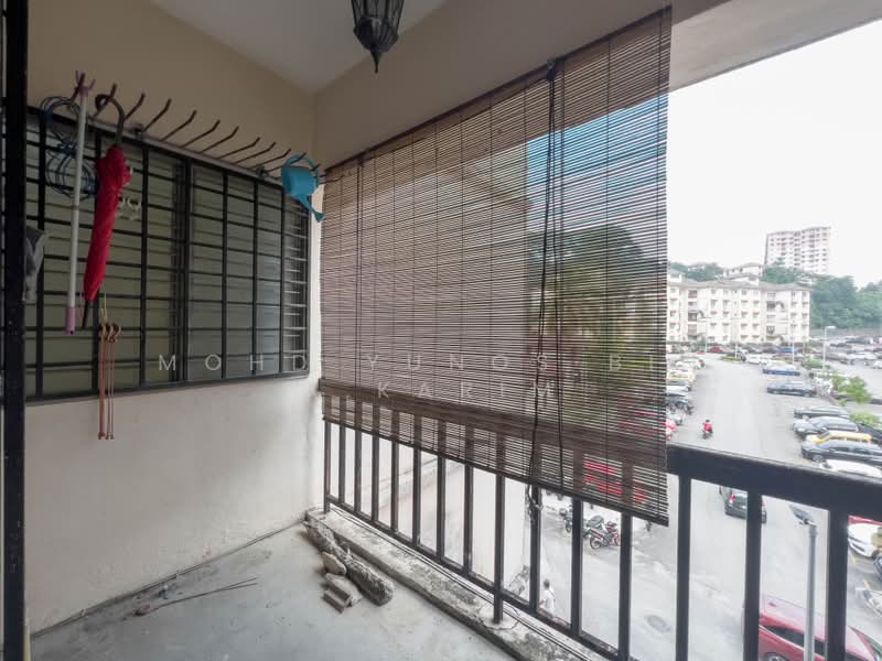 Kondominium untuk Dijual di Indah Condominium - Mohd Yunos Bin A.Karim - Balcony - PropertyGuru.com.my