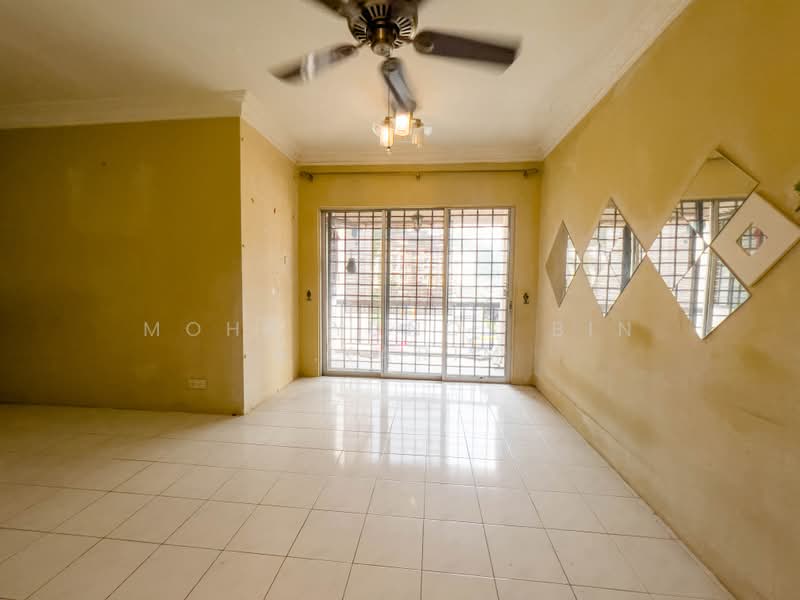 Kondominium untuk Dijual di Indah Condominium - Mohd Yunos Bin A.Karim - Living Room - PropertyGuru.com.my