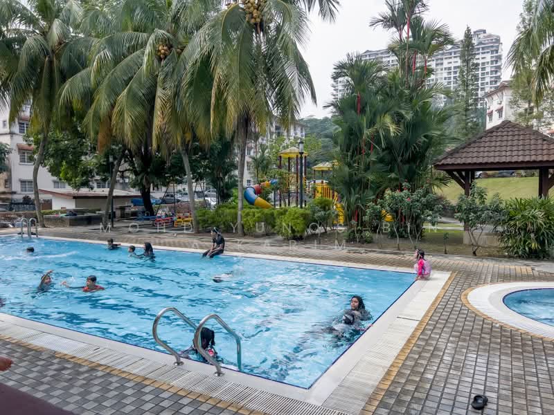 Kondominium untuk Dijual di Indah Condominium - Mohd Yunos Bin A.Karim - Pool - PropertyGuru.com.my