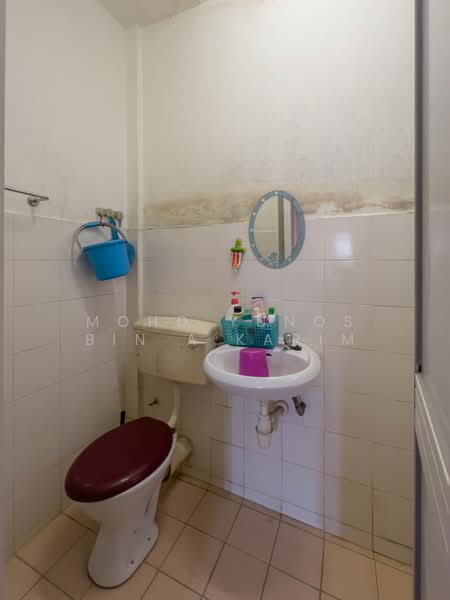 Kondominium untuk Dijual di Indah Condominium - Mohd Yunos Bin A.Karim - Bathroom - PropertyGuru.com.my