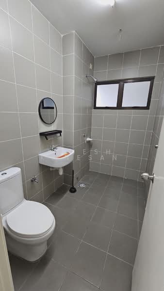 2-storey Terraced House for Rent in Rawang (Selangor) - Rajesh Kanesan - Bathroom - PropertyGuru.com.my