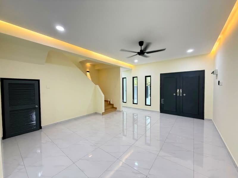 Rumah Teres 2 Tingkat untuk Dijual di Taman Pulai Indah (Johor Bahru) - Melinda Ee - Living Room - PropertyGuru.com.my