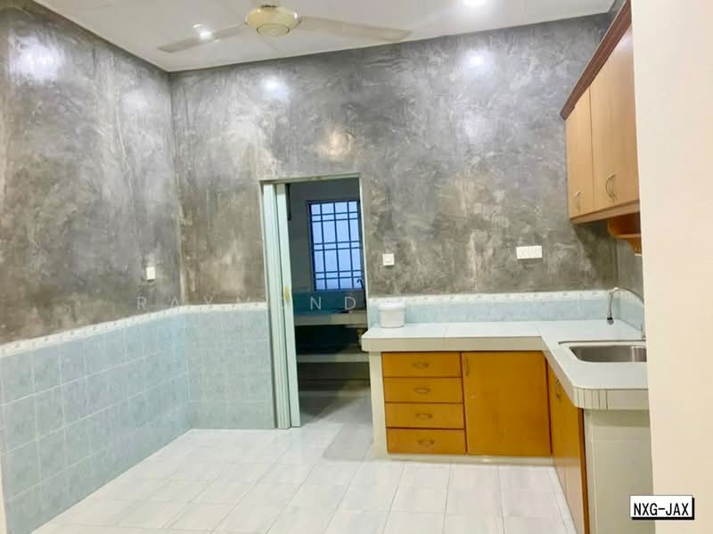 Rumah Teres 1 Tingkat untuk Disewa di Taman Mayang (Petaling Jaya) - Raymond Cheng - Kitchen - PropertyGuru.com.my