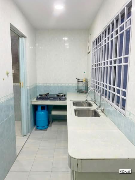 Rumah Teres 1 Tingkat untuk Disewa di Taman Mayang (Petaling Jaya) - Raymond Cheng - Kitchen - PropertyGuru.com.my