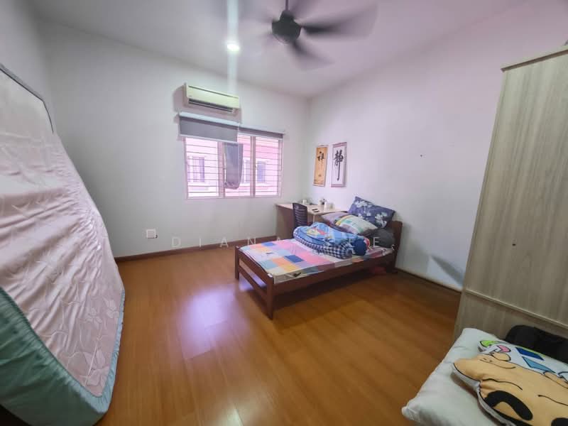 Semi-Detached House for Sale in Taman Aman Perdana (Kapar) - Diana See - Bedroom - PropertyGuru.com.my