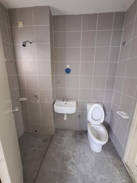 2-storey Terraced House for Rent in Rawang (Selangor) - Remy Lim - Bathroom - PropertyGuru.com.my
