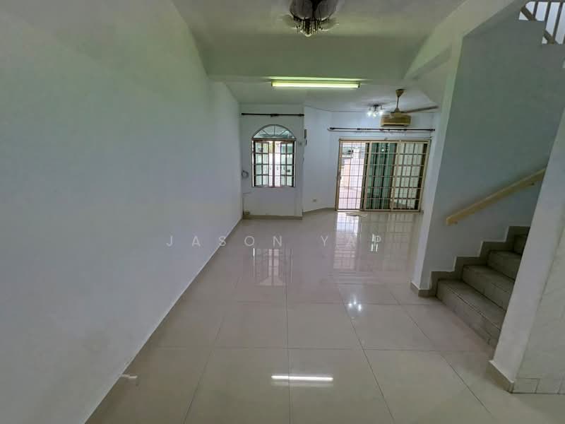 2-storey Terraced House for Sale in Taman Sungai Besi Indah (Seri Kembangan) - Jason Yap - Interior - PropertyGuru.com.my
