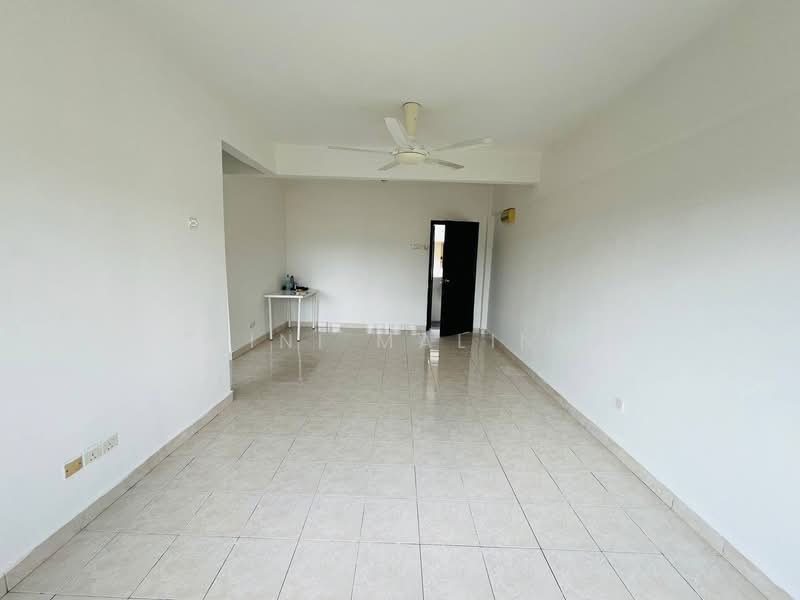 Apartment for Sale at Pangsapuri Carlina - Nini Malini - PropertyGuru.com.my