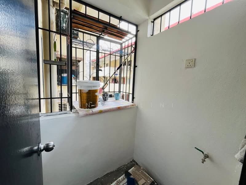 Apartment for Sale at Pangsapuri Carlina - Nini Malini - PropertyGuru.com.my