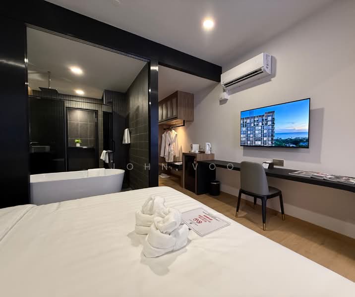 Hotel / Resort untuk Dijual di Tanjung Aru (Kota Kinabalu) - John Voo - Bedroom - PropertyGuru.com.my