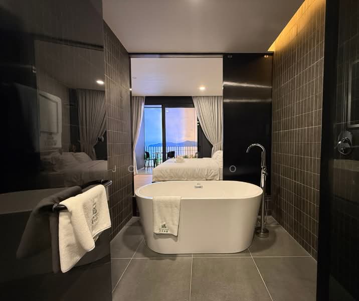 Hotel / Resort untuk Dijual di Tanjung Aru (Kota Kinabalu) - John Voo - Bedroom - PropertyGuru.com.my