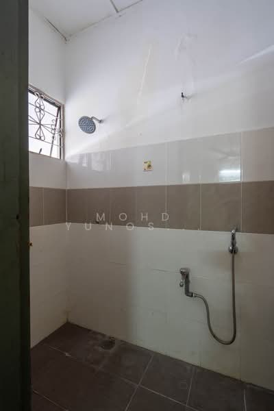 Rumah Teres 2 Tingkat untuk Dijual di Batu Caves (Selangor) - Mohd Yunos Bin A.Karim - Bathroom - PropertyGuru.com.my