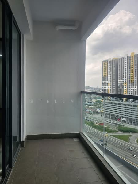 Servis Apartment untuk Dijual di Symphony Tower (Menara Simfoni) - Stella Lee - Balcony - PropertyGuru.com.my