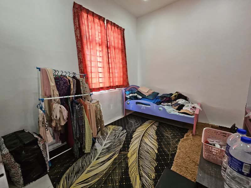 Semi-Detached House for Sale in Bandar Saujana Putra (Tanjong Duabelas) - Kent Fatt - Bedroom - PropertyGuru.com.my