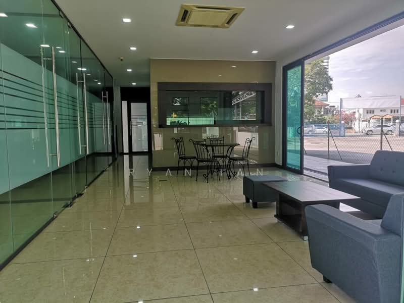 Commercial Semi-D for Sale in Klang (Selangor) - Ryan Tan - Lobby - PropertyGuru.com.my
