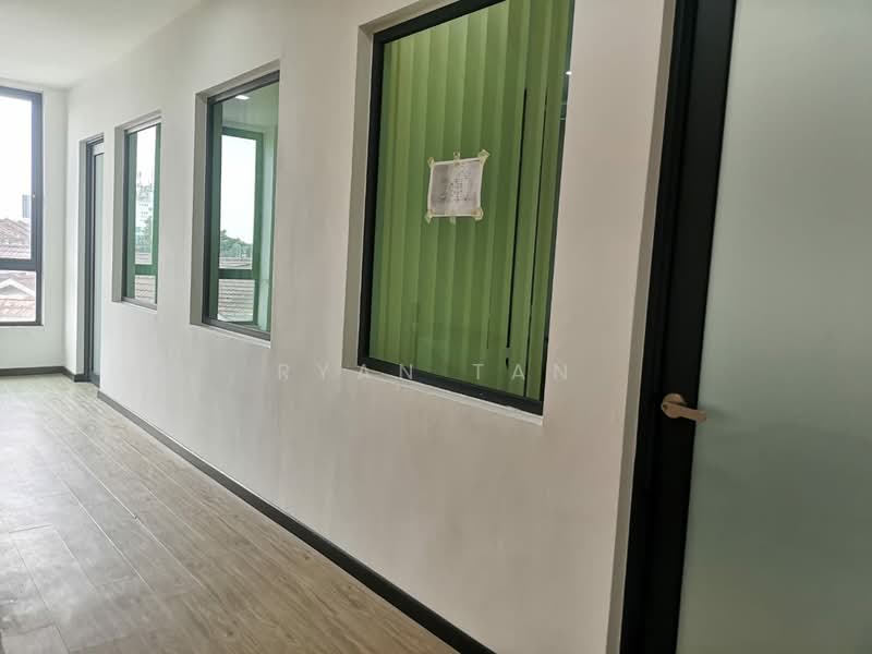 Commercial Semi-D for Sale in Klang (Selangor) - Ryan Tan - Corridor - PropertyGuru.com.my