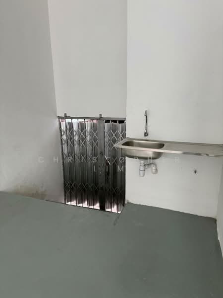 Shop / Office for Sale in Taman Indrahana (Taman Desa) - Christopher Lim - Interior - PropertyGuru.com.my