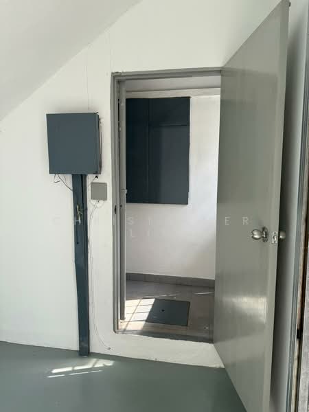Shop / Office for Sale in Taman Indrahana (Taman Desa) - Christopher Lim - Interior - PropertyGuru.com.my