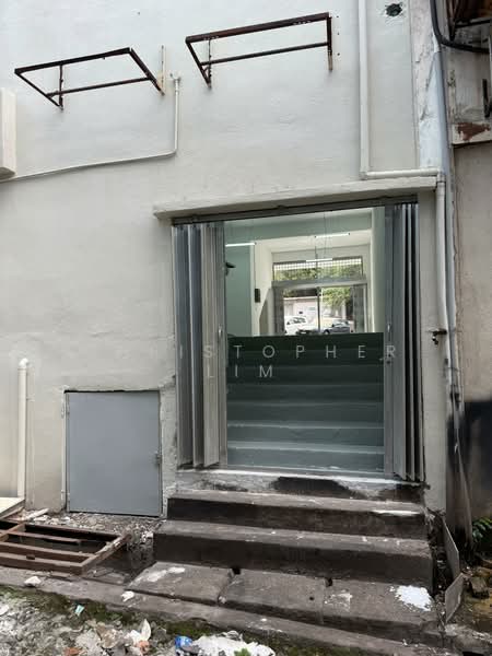 Shop / Office for Sale in Taman Indrahana (Taman Desa) - Christopher Lim - Entrance - PropertyGuru.com.my