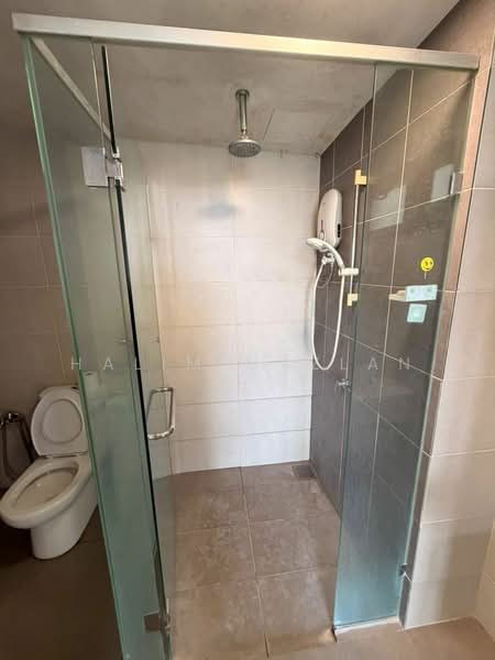 Servis Apartment untuk Disewa di Solstice @ Pan'gaea - Halim Mazlan - Bathroom - PropertyGuru.com.my
