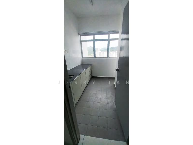 Condominium for Rent at The Golden Triangle Condominium - Jerry Tan - Kitchen - PropertyGuru.com.my