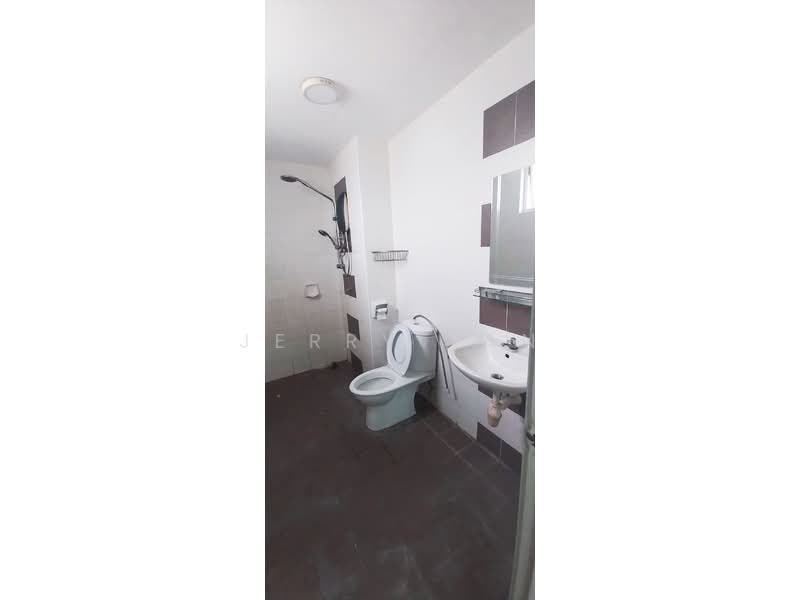 Condominium for Rent at The Golden Triangle Condominium - Jerry Tan - Bathroom - PropertyGuru.com.my