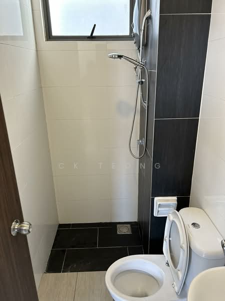 Kondominium untuk Disewa di Seasons Garden Residences - CK Teong - Bathroom - PropertyGuru.com.my