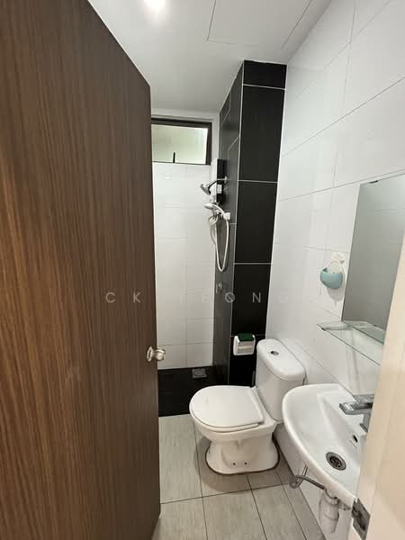Kondominium untuk Disewa di Seasons Garden Residences - CK Teong - Bathroom - PropertyGuru.com.my