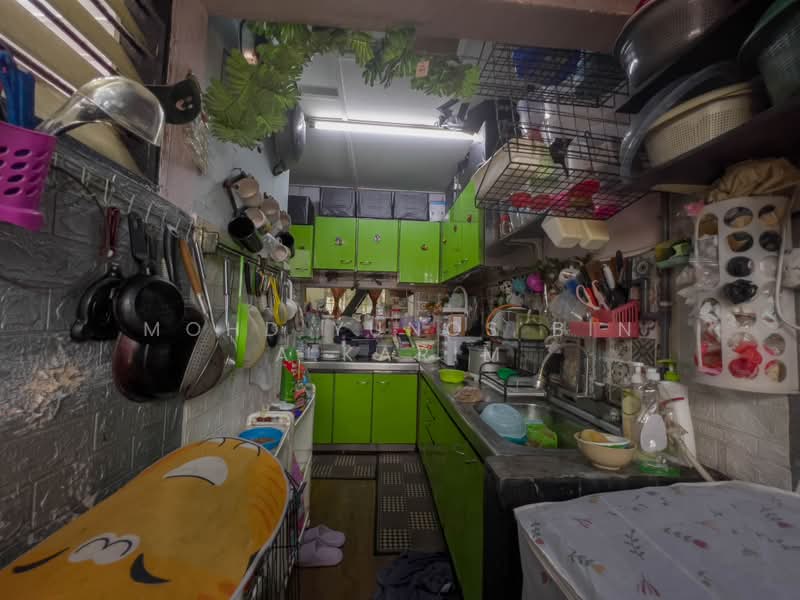 Rumah Flat untuk Dijual di Pangsapuri Meranti - Mohd Yunos Bin A.Karim - Kitchen - PropertyGuru.com.my