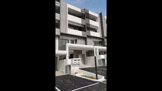 Rumah Bandar untuk Dijual di Balakong (Selangor) - CK KIM - PropertyGuru.com.my