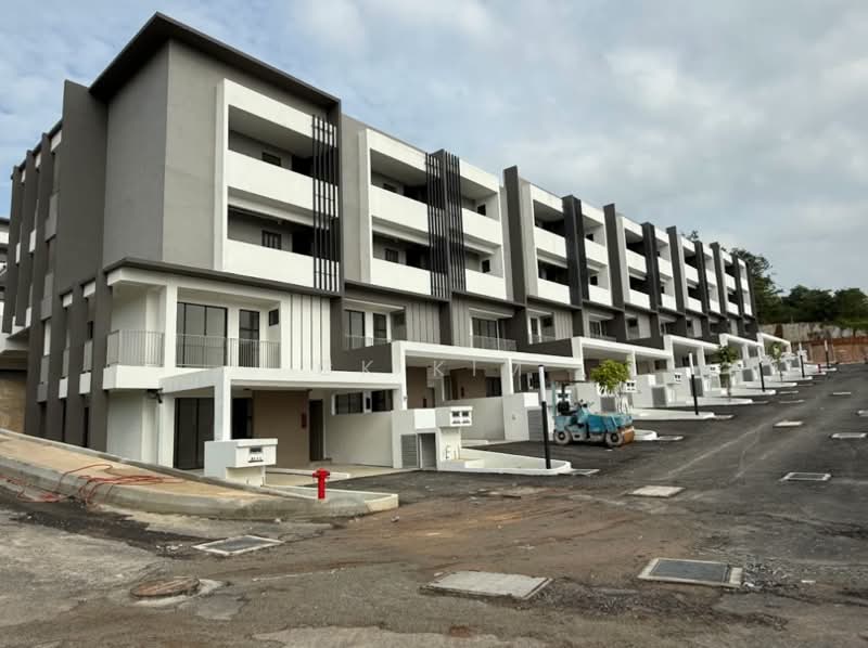 Townhouse for Sale in Balakong (Selangor) - CK KIM - Exterior - PropertyGuru.com.my