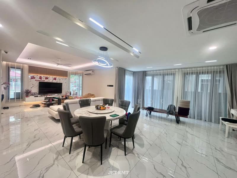 Semi-Detached House for Sale in Aman Perdana (Kapar) - Daniel Kok - Living Room - PropertyGuru.com.my