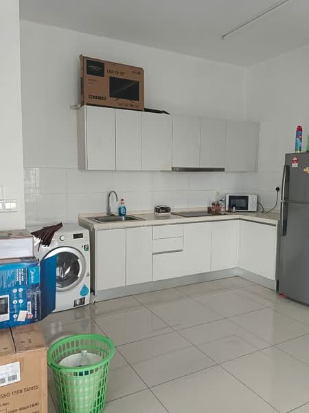 Servis Apartment untuk Disewa di Cube @ One South - YT Wong - Kitchen - PropertyGuru.com.my