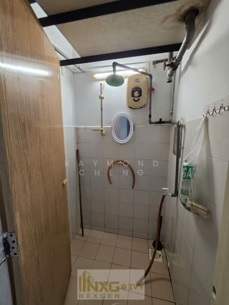 Pangsapuri untuk Disewa di Pangsapuri Palma - Raymond Cheng - Bathroom - PropertyGuru.com.my