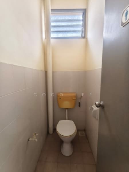 Shop for Rent in Taman Sri Pulai Perdana (Skudai) - Coco Lee - Bathroom - PropertyGuru.com.my
