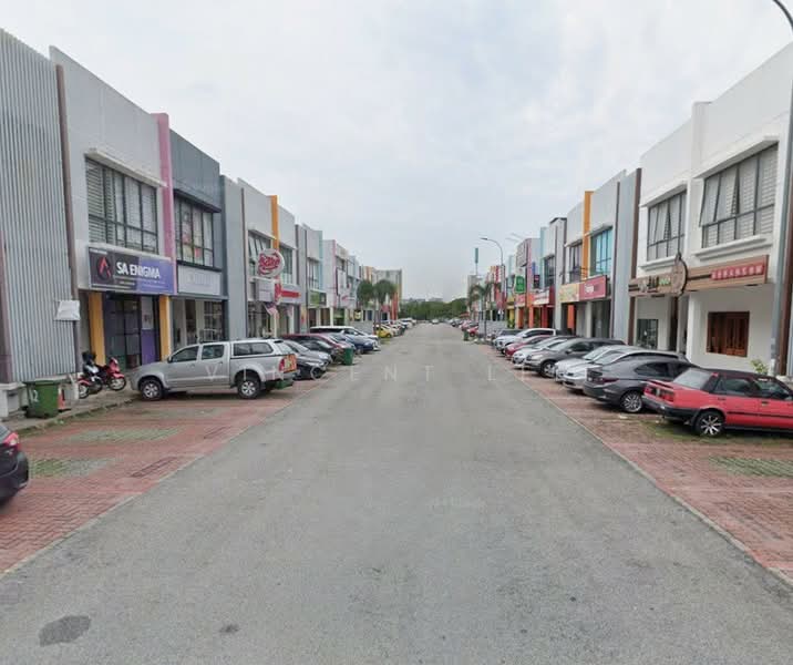 Shop for Rent in Bandar Saujana Putra (Tanjong Duabelas) - Vincent Lee - Exterior - PropertyGuru.com.my